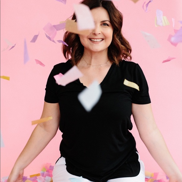 Meet your Posher, Amanda - Picture 7 of 8